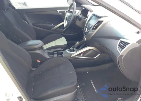 2017 Hyundai Veloster Value Edition из США, поврежденный, VIN KMHTC6AD2HU319876